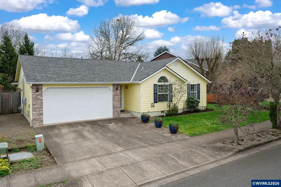 Recently sold Salem Oregon home represented by Daniel Chin